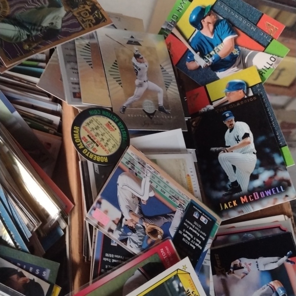 Assorted Sports Trading Cards Collection - Picture 3 of 6